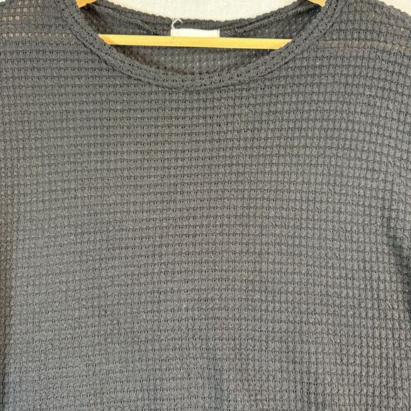 Altar'd State Women's L Black Textured Knit Bell Sleeve Cropped Top Whimsigoth - Picture 3 of 6